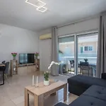 Downtown Horizon View Апартаменты *